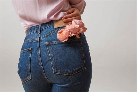 bouton sur les fésses homme|Boutons sur les fesses : comment en venir à bout